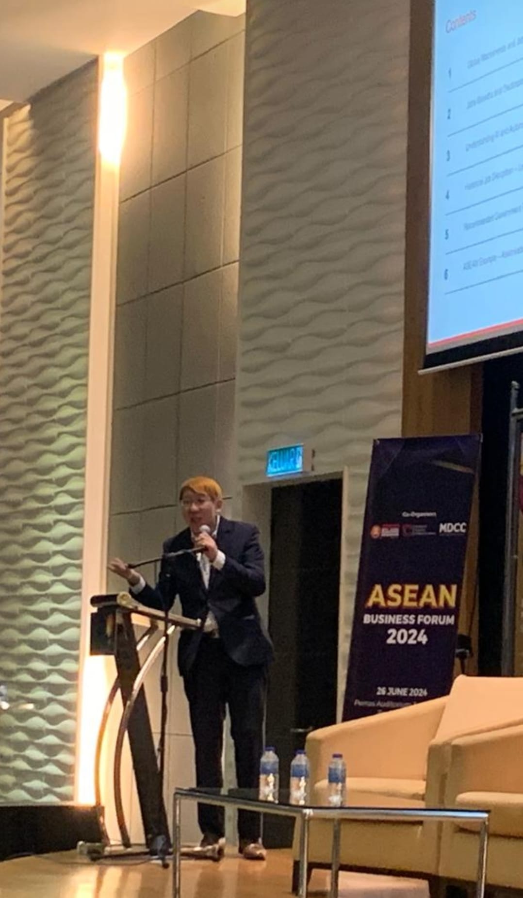 Making a keynote address on AI and Jobs at ASEAN Forum 2024